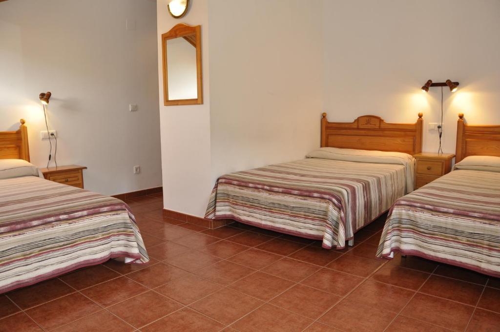 Hotel Castillo D'Acher Сиреса Экстерьер фото